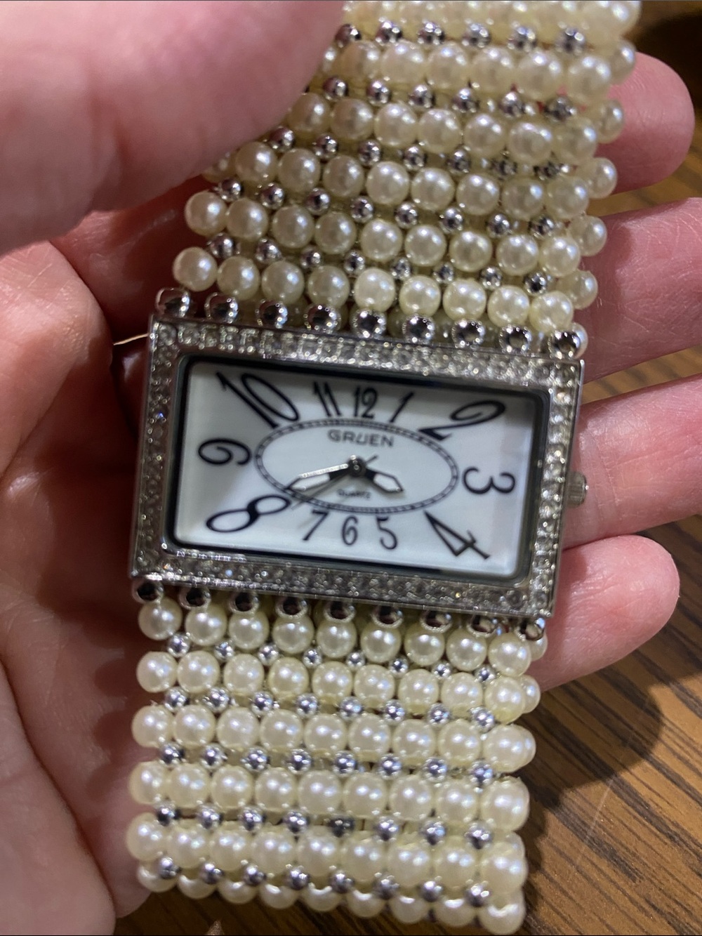Vintage Gruen faux Pearl Bead Bracelet Watch in Cream and Silver